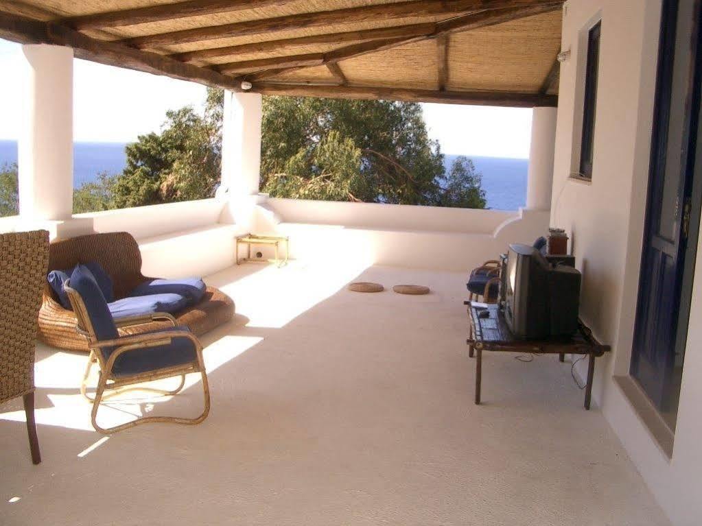 Salinarelais Rooms&Suite Malfa  Extérieur photo